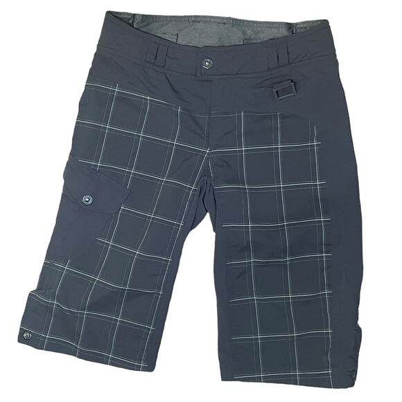The North Face Active Hiking Bermuda‎ Shorts Women's Small Outdoor Black Plaid - Picture 1 of 10